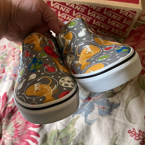 VANS Size 7 YOUTH Glow-In-Dark Martian UFO Earth Astronaut $79 NEW - Picture 8 of 16